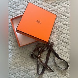 HERMES - Authentic Small Gift Box - fits 4 travel size items - includes ribbon